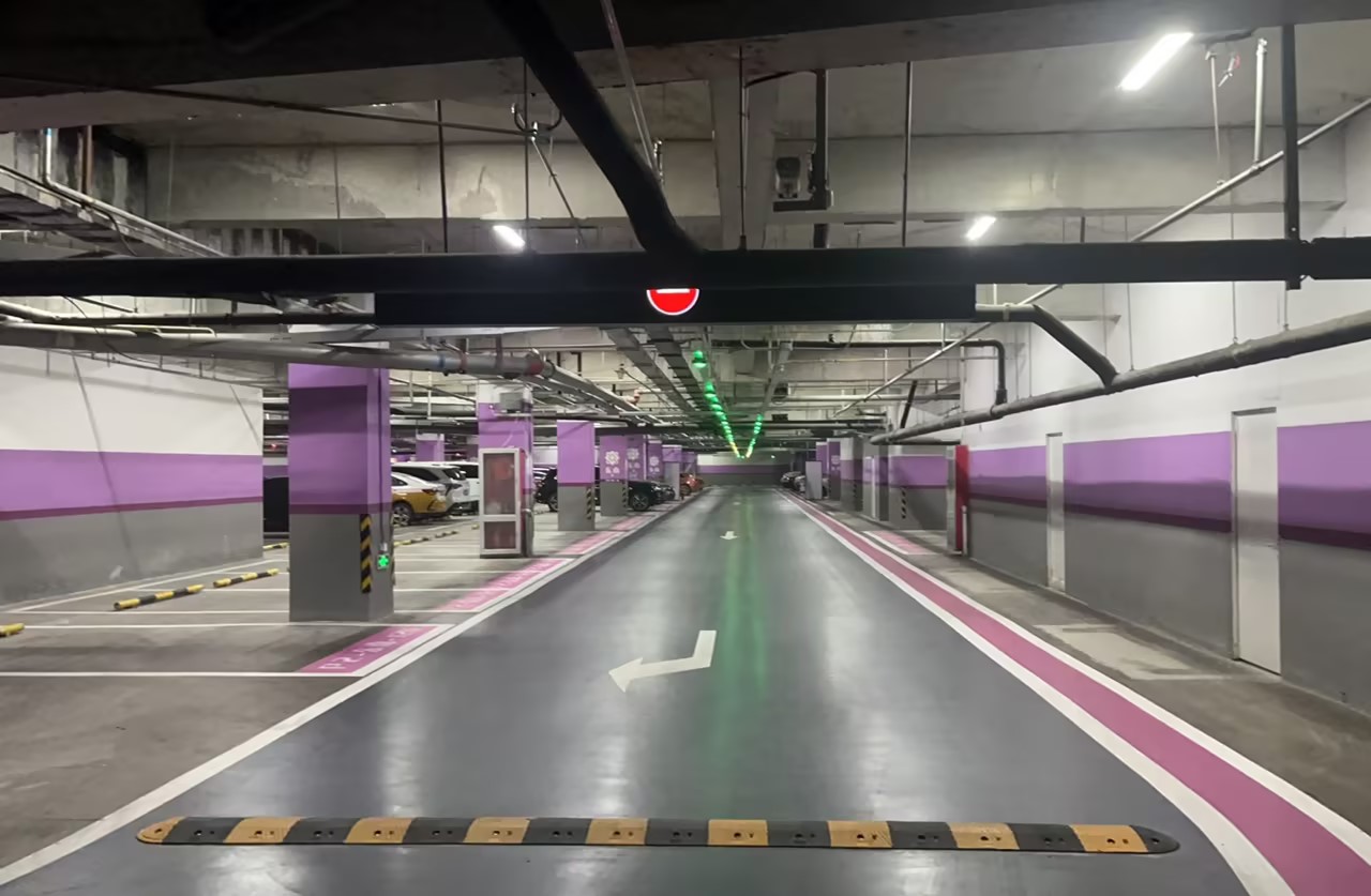 王府井奧萊UP TOWN停車(chē)場(chǎng) 王府井奧萊UP TOWN停車(chē)場(chǎng)